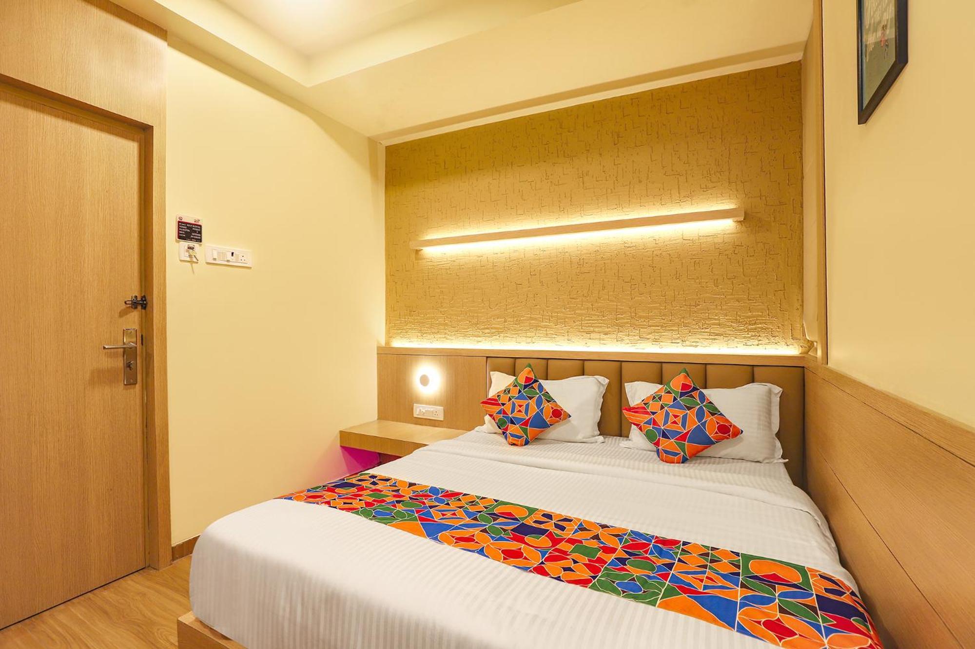 Fabhotel Nestlay Rooms High Court - Nr Parry'S Corner Chennai Exterior photo